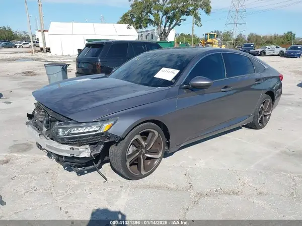 1HGCV1F30JA136244 2018 HONDA ACCORD - Image 2