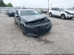 1HGCV1F30JA142500 2018 HONDA ACCORD
