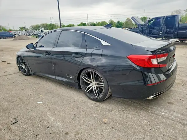 1HGCV1F30JA143985 2018 HONDA ACCORD - Image 2
