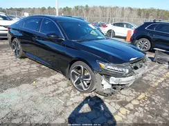 1HGCV1F30JA154775 2018 HONDA ACCORD