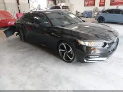 1HGCV1F30JA162584 2018 HONDA ACCORD