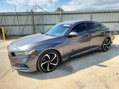 1HGCV1F30JA163198 2018 HONDA ACCORD