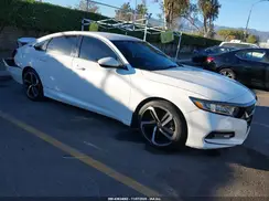 1HGCV1F30JA165548 2018 HONDA ACCORD