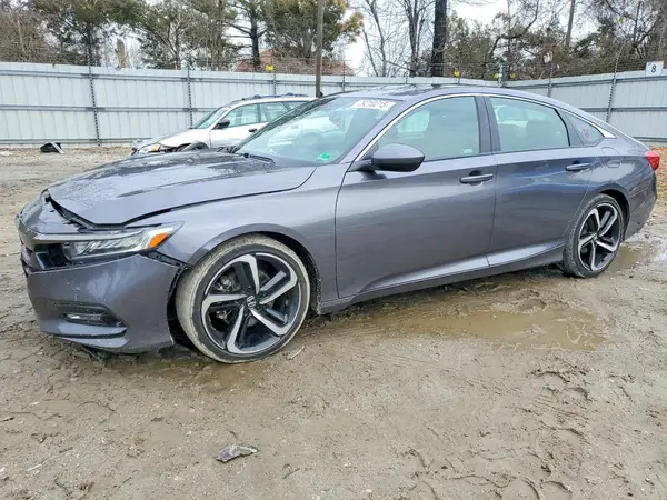 1HGCV1F30JA167364 2018 HONDA ACCORD - Image 1