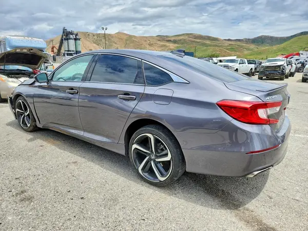 1HGCV1F30JA178977 2018 HONDA ACCORD - Image 2