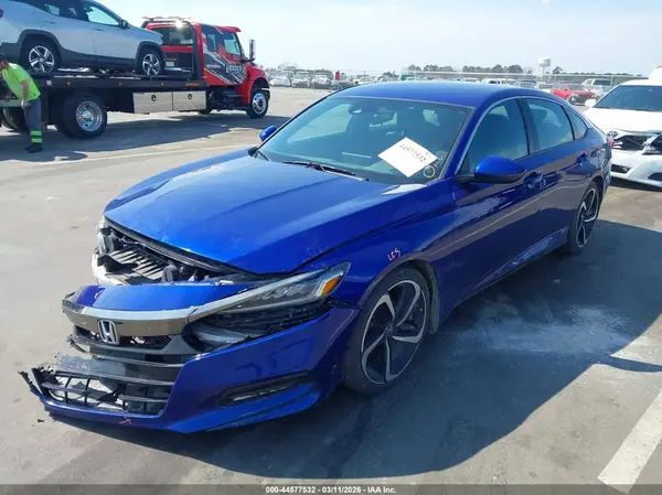 1HGCV1F30JA180227 2018 HONDA ACCORD - Image 2