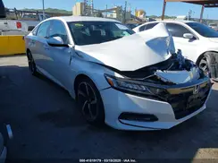 1HGCV1F30JA184598 2018 HONDA ACCORD