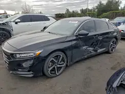 1HGCV1F30JA186898 2018 HONDA ACCORD
