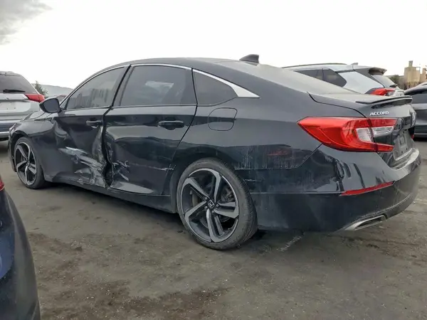 1HGCV1F30JA186898 2018 HONDA ACCORD - Image 2