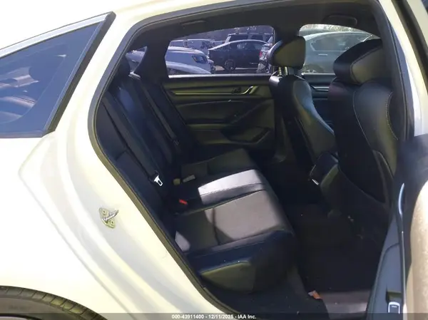 1HGCV1F30JA188330 2018 HONDA ACCORD - Image 8