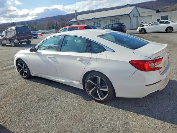 1HGCV1F30JA204512 2018 HONDA ACCORD - Image 2