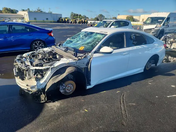1HGCV1F30JA209497 2018 HONDA ACCORD - Image 1