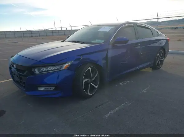1HGCV1F30JA210388 2018 HONDA ACCORD - Image 2