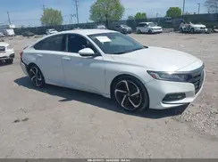 1HGCV1F30JA211329 2018 HONDA ACCORD