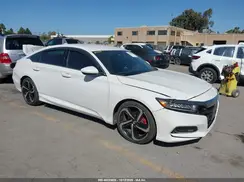 1HGCV1F30JA211704 2018 HONDA ACCORD