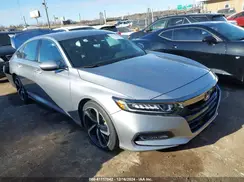 1HGCV1F30JA213548 2018 HONDA ACCORD