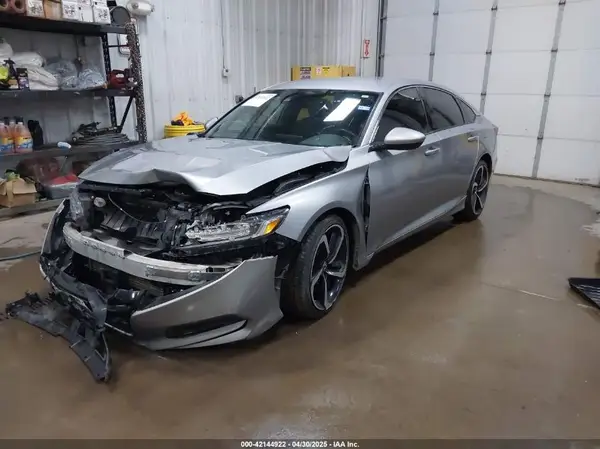 1HGCV1F30JA219592 2018 HONDA ACCORD - Image 2