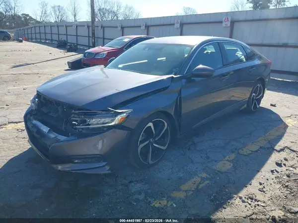 1HGCV1F30JA233170 2018 HONDA ACCORD - Image 2