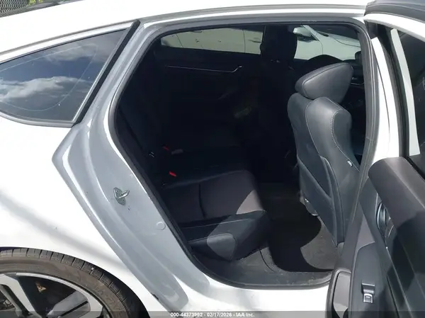 1HGCV1F30JA244167 2018 HONDA ACCORD - Image 8