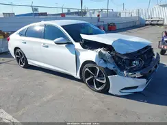 1HGCV1F30JA250048 2018 HONDA ACCORD