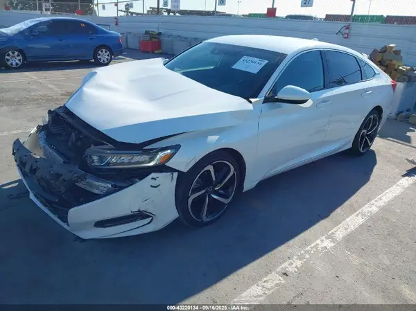 1HGCV1F30JA250048 2018 HONDA ACCORD - Image 2