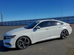 1HGCV1F30JA255542 2018 HONDA ACCORD