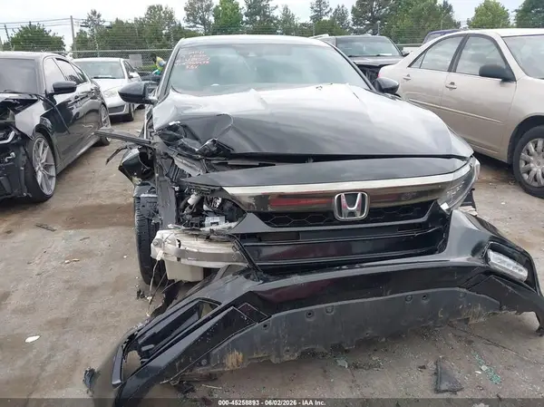 1HGCV1F30JA265472 2018 HONDA ACCORD - Image 1