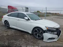1HGCV1F30JA811770 2018 HONDA ACCORD