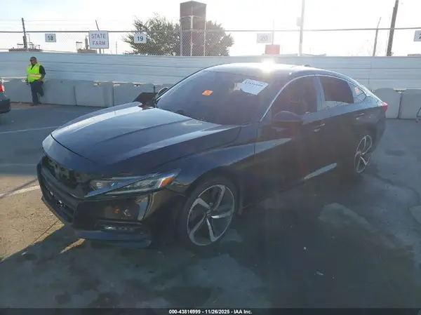 1HGCV1F30KA003484 2019 HONDA ACCORD - Image 2