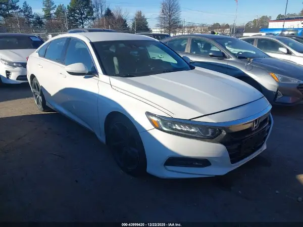 1HGCV1F30KA010676 2019 HONDA ACCORD - Image 1