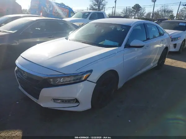 1HGCV1F30KA010676 2019 HONDA ACCORD - Image 2