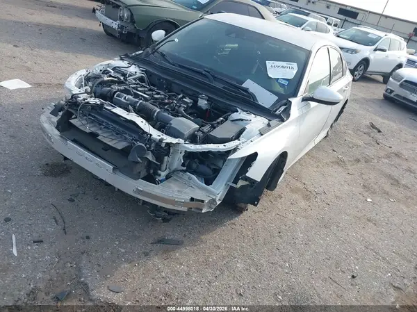 1HGCV1F30KA041572 2019 HONDA ACCORD - Image 2