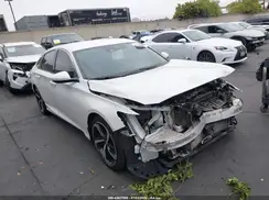1HGCV1F30KA070618 2019 HONDA ACCORD