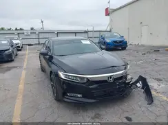 1HGCV1F30KA070666 2019 HONDA ACCORD