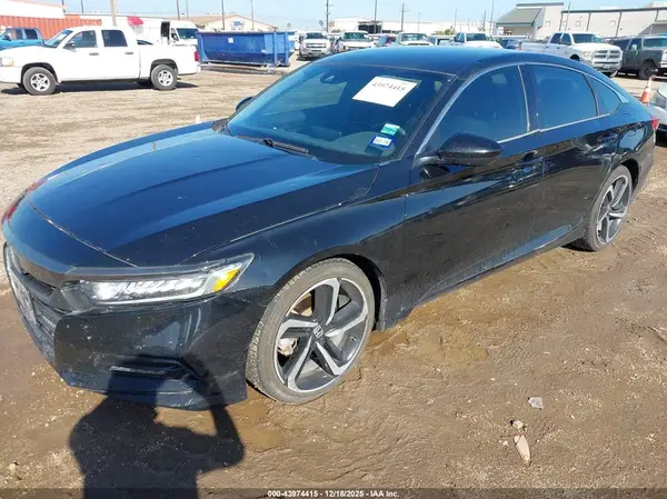 1HGCV1F30KA105013 2019 HONDA ACCORD - Image 2