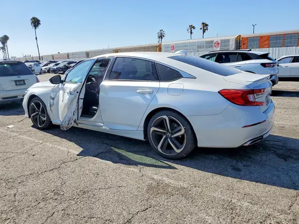 1HGCV1F30KA105089 2019 HONDA ACCORD - Image 2