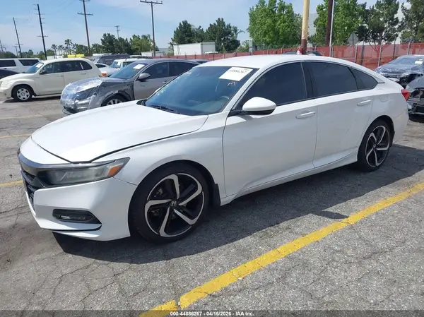 1HGCV1F30KA132731 2019 HONDA ACCORD - Image 2