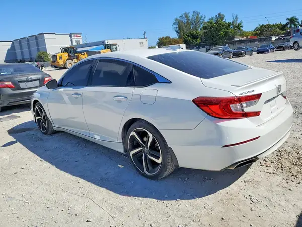 1HGCV1F30KA134138 2019 HONDA ACCORD - Image 2