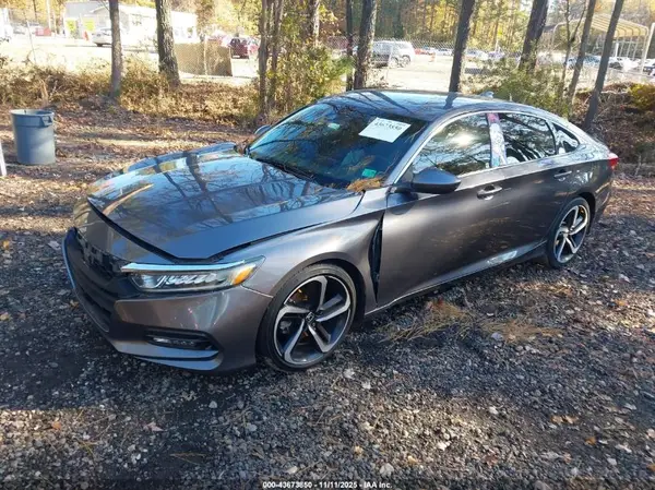 1HGCV1F30KA137282 2019 HONDA ACCORD - Image 2