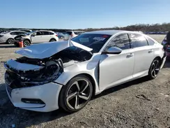 1HGCV1F30KA155961 2019 HONDA ACCORD