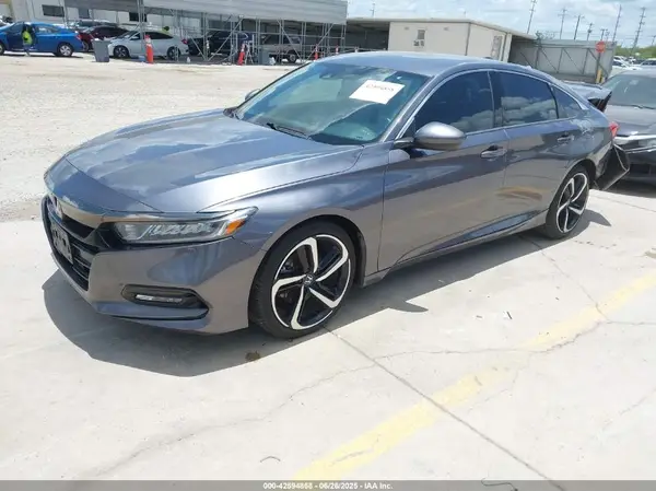 1HGCV1F30KA156270 2019 HONDA ACCORD - Image 2