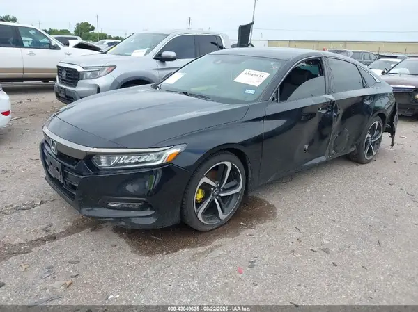 1HGCV1F30KA157435 2019 HONDA ACCORD - Image 2