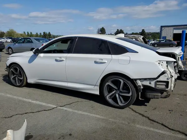 1HGCV1F30KA159542 2019 HONDA ACCORD - Image 2