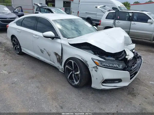 1HGCV1F30KA166331 2019 HONDA ACCORD - Image 1