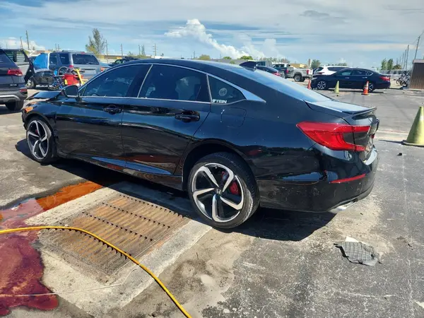 1HGCV1F30LA011649 2020 HONDA ACCORD - Image 2