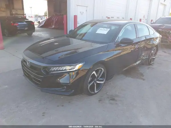 1HGCV1F30NA081817 2022 HONDA ACCORD - Image 2