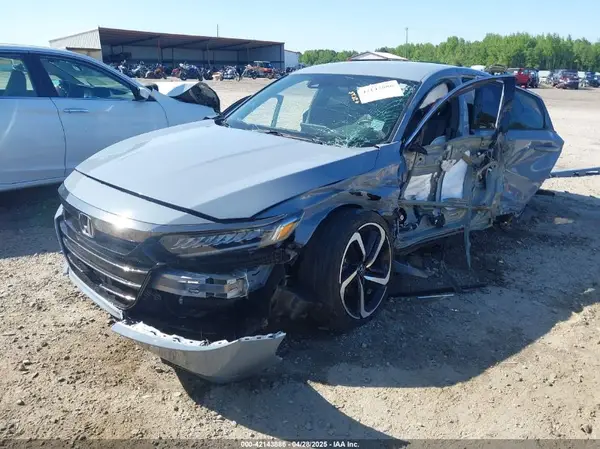 1HGCV1F30NA083079 2022 HONDA ACCORD - Image 2