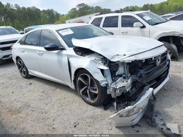 1HGCV1F30NA111043 2022 HONDA ACCORD - Image 1