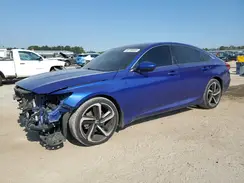 1HGCV1F31JA000673 2018 HONDA ACCORD