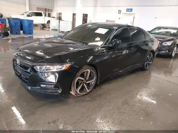 1HGCV1F31JA005873 2018 HONDA ACCORD - Image 2